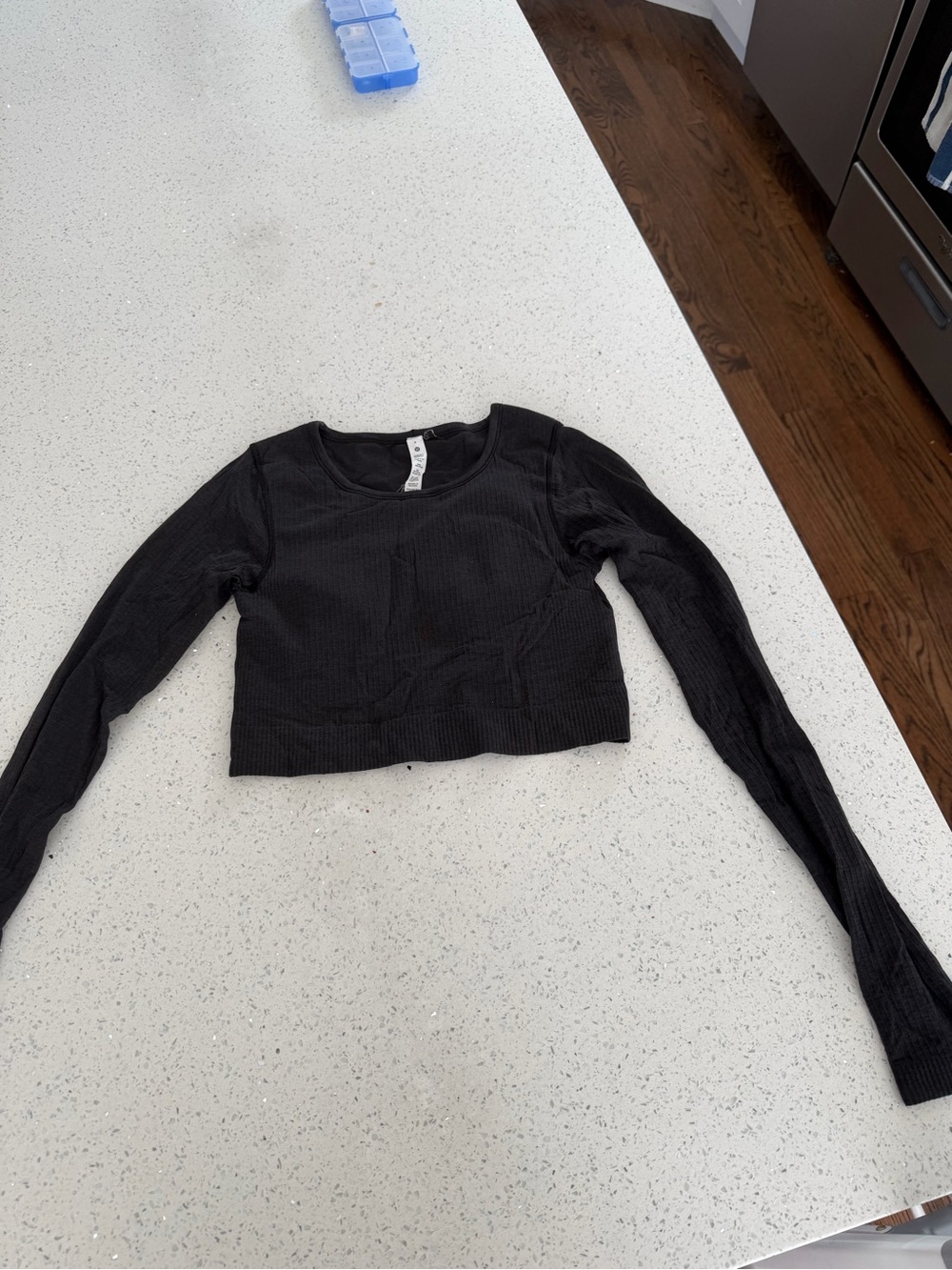 Lulullemon Black Long Sleeve Ribbed Crop Top